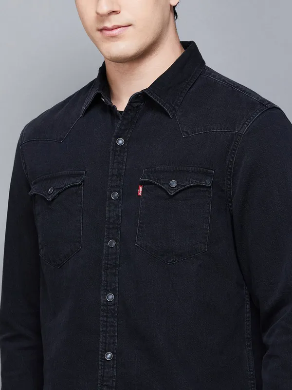 LEVIS charcoal black denim jacket style shirt