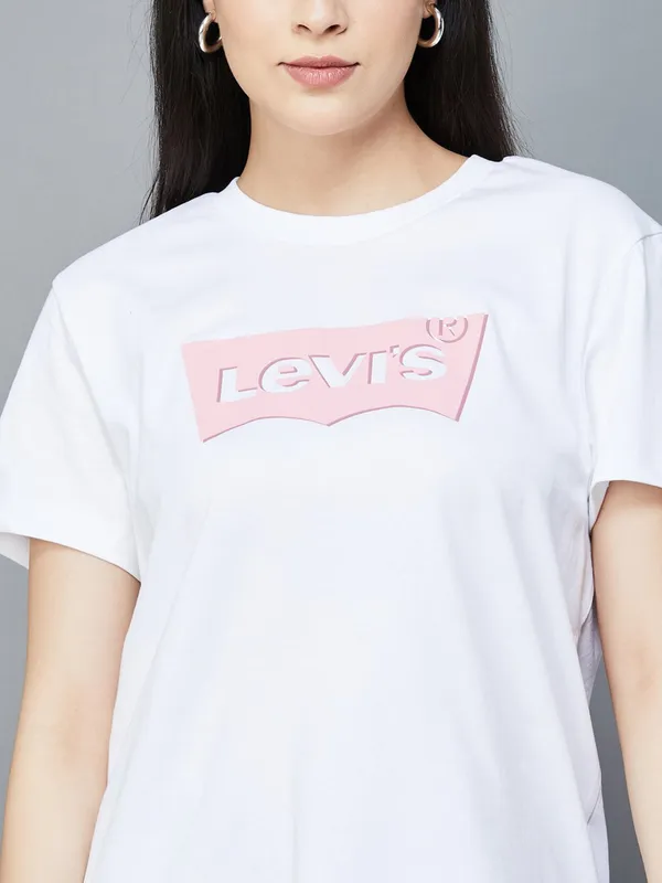 LEVIS cotton white t-shirt with brand name