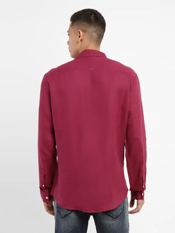 Levis linen maroon plain shirt