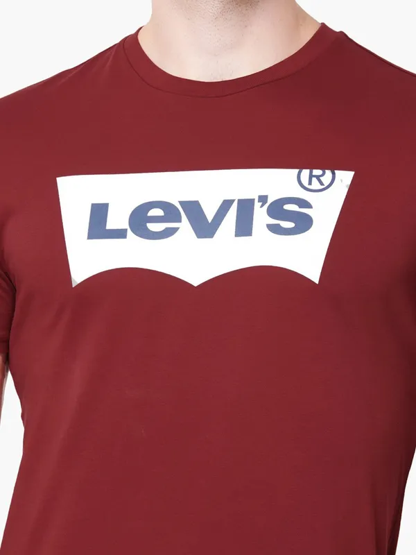 Levis maroon half sleeves t shirt