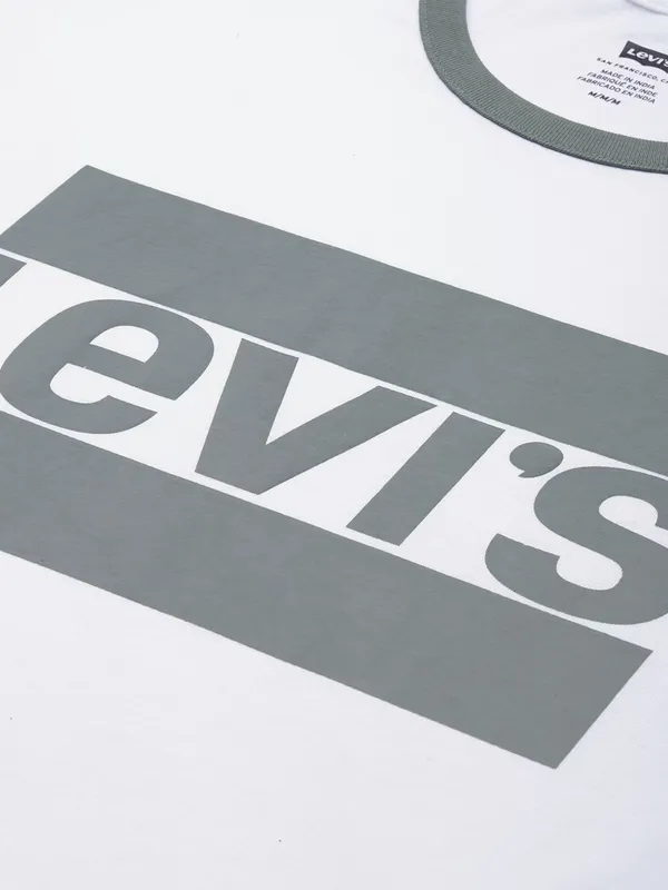 Levis printed white t shirt with half sleeve