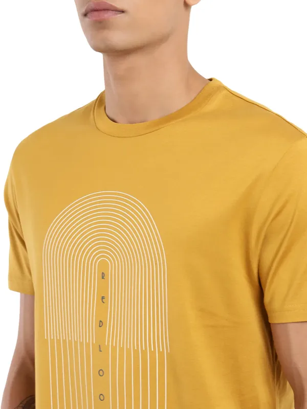 Levis printed yellow t shirt