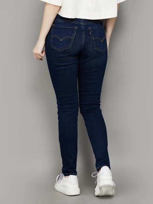 LEVIS skiny fit navy denim jeans