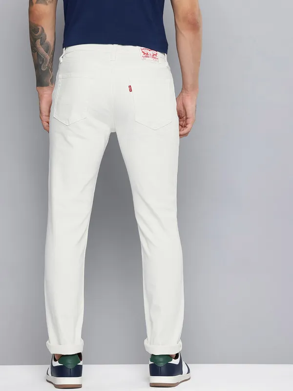 LEVIS solid white denim jeans