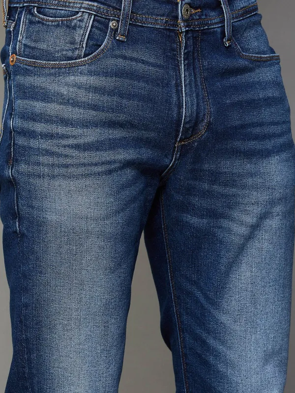 LEVIS washed blue denim jeans