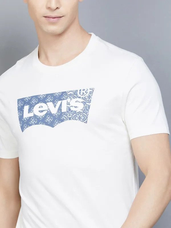LEVIS white cotton brand name t-shirt