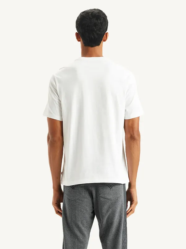 LEVIS white cotton slim fit t-shirt with logo
