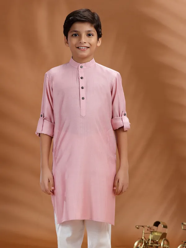 Light pink cotton kurta for festive dressing