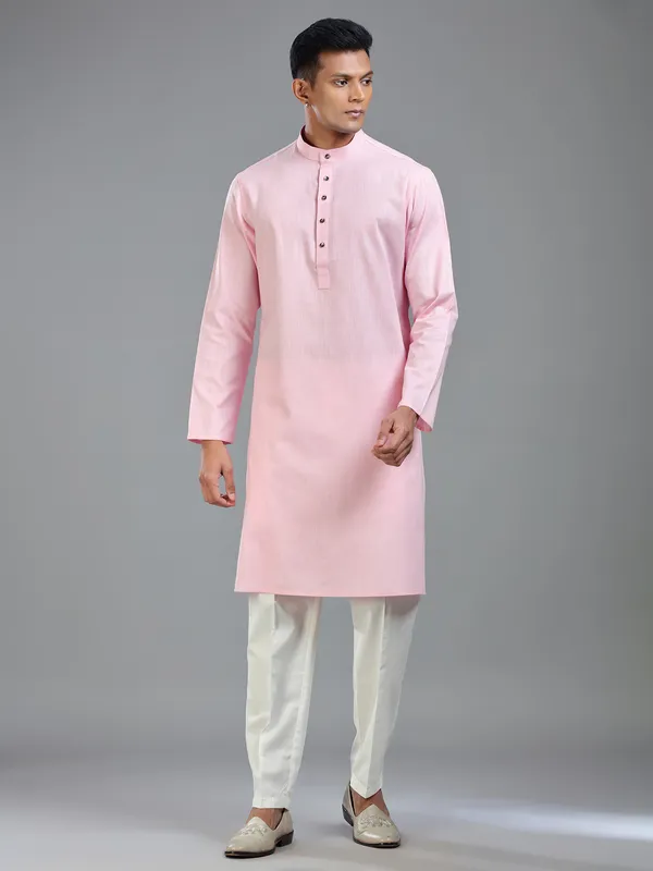 Light pink ethnic style kurta suit for festive