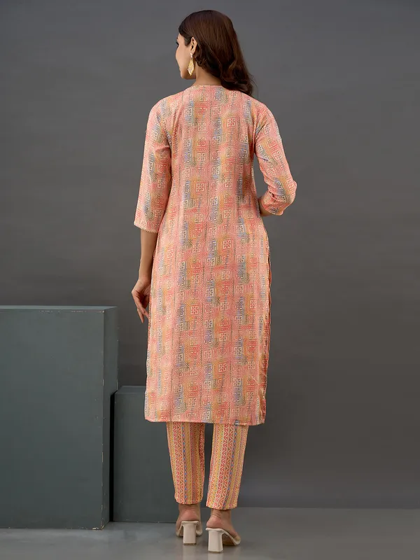 Light pink kurti set with dupatta in printed
