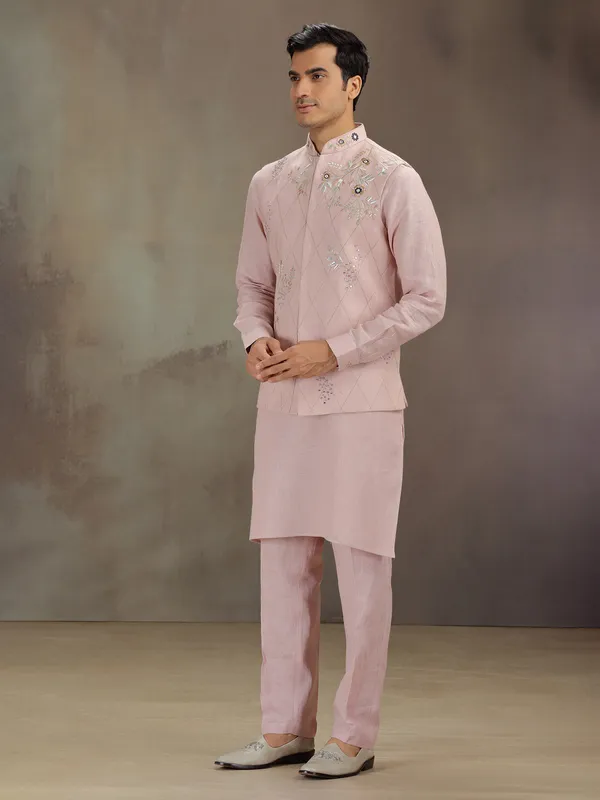 Light pink linen men waistcoat set for wedding celebration
