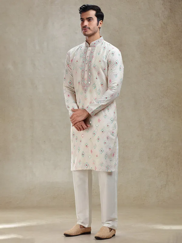 Light pink serene printed kurta suit in cotton silk