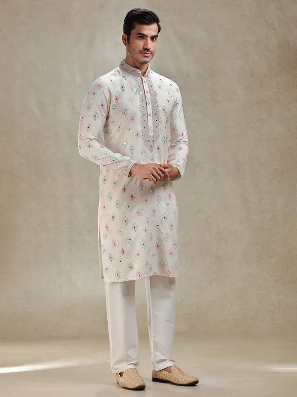 Light pink serene printed kurta suit in cotton silk