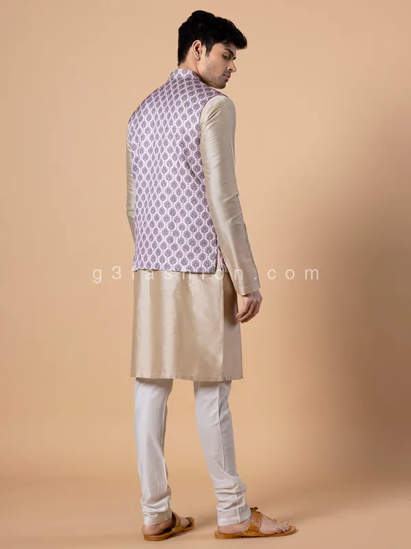 Light pink silk waistcoat set in printed pattern