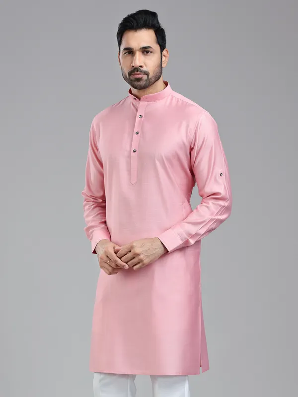 Light pink simple yet classy kurta for festival