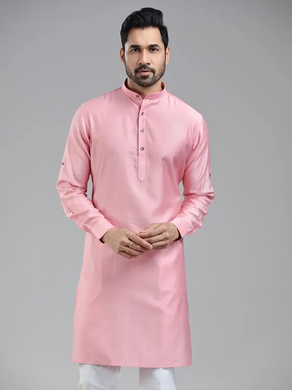 Light pink simple yet classy kurta for festival