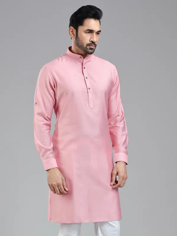 Light pink simple yet classy kurta for festival
