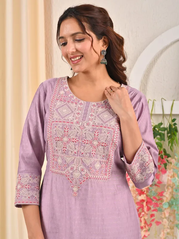 Light purple silk embroidered kurti with thread work