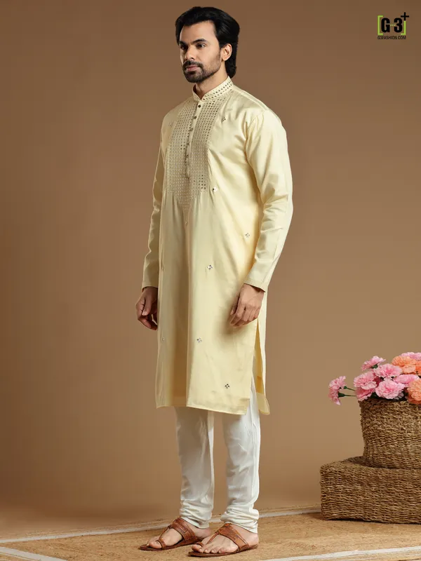 Light yellow  Men Kurta pajama in cotton silk