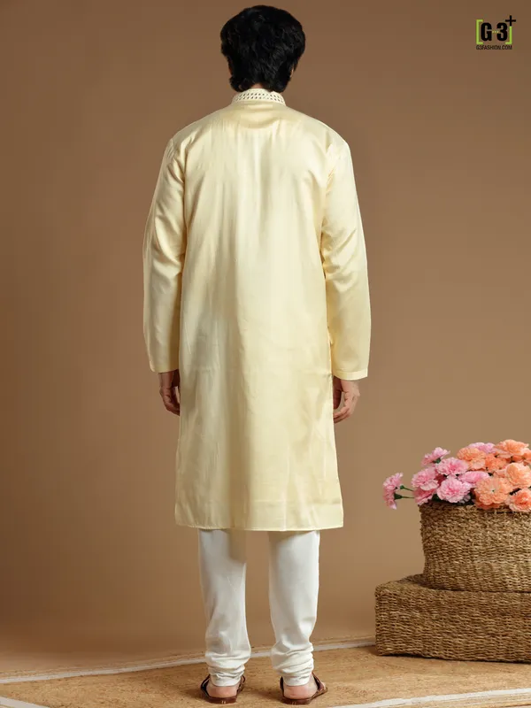 Light yellow  Men Kurta pajama in cotton silk