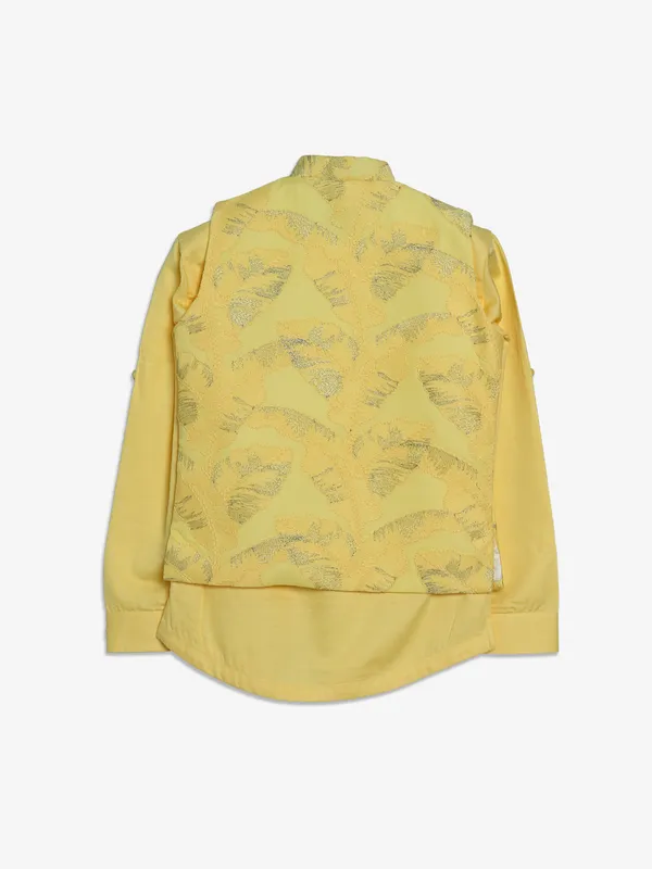Light yellow silk waistcoat with shirt