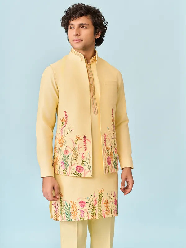 Light yellow zari printed mens waistcoat set