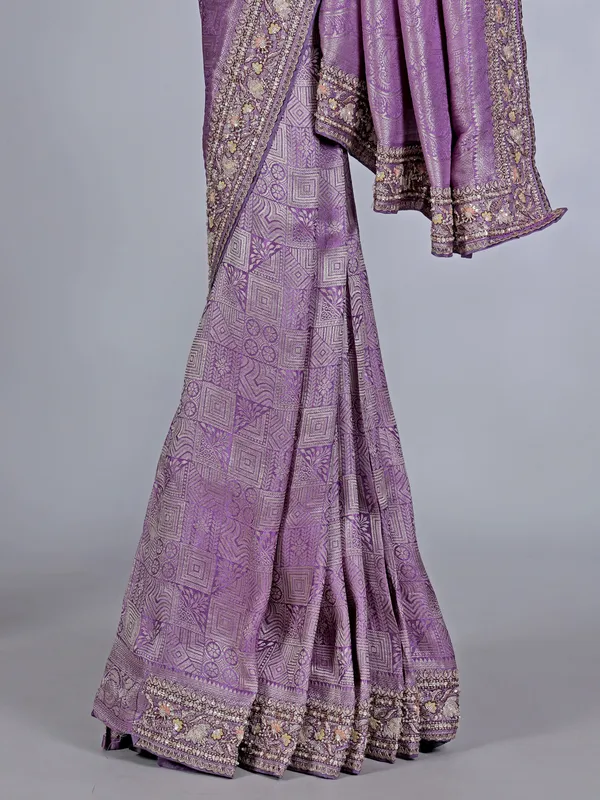 Lilac kanjivaram silk saree with heavy zardosi work