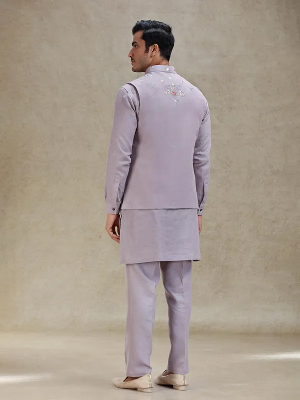 Lilac purple kurta jacket set adorn in embroidery