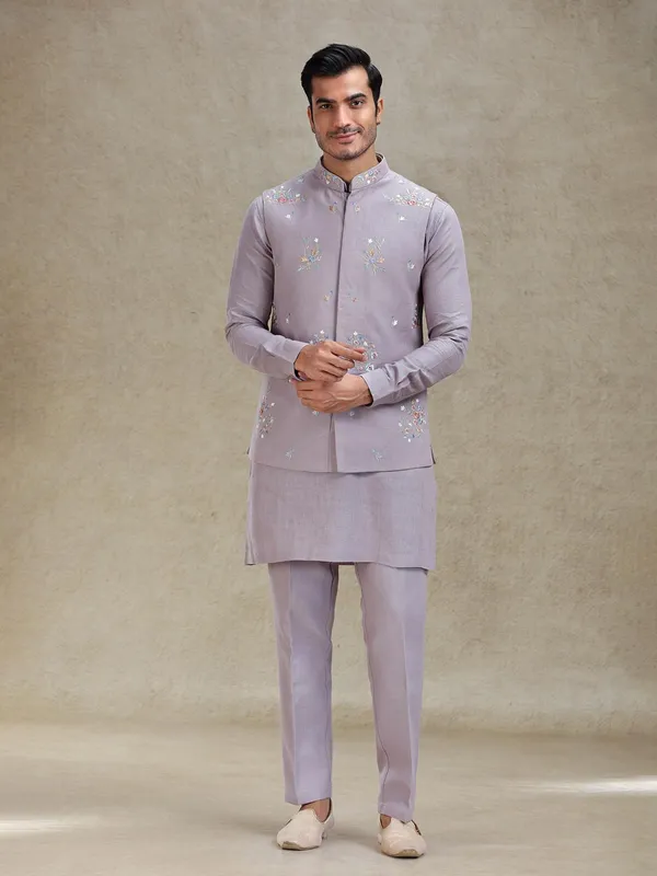Lilac purple kurta jacket set adorn in embroidery