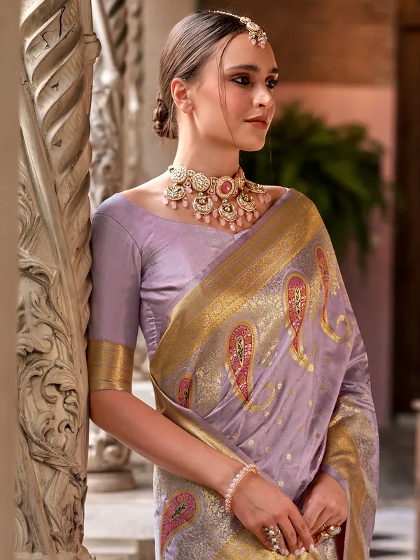 Lilac Purple silk saree with zari weaving