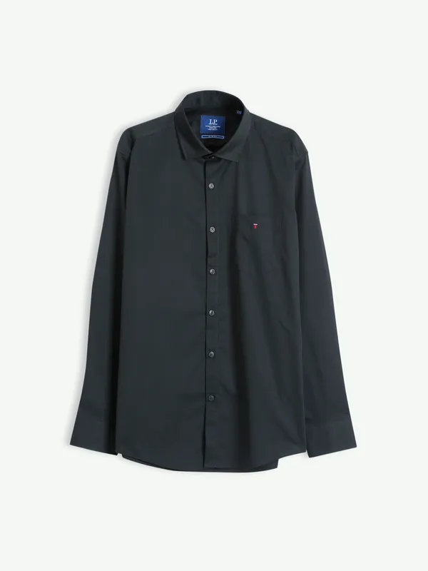 LP black cotton plain slim fit shirt