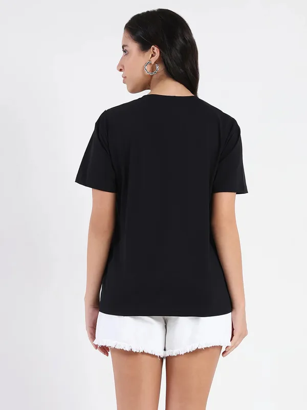 MADAME black cotton t-shirt with thread work