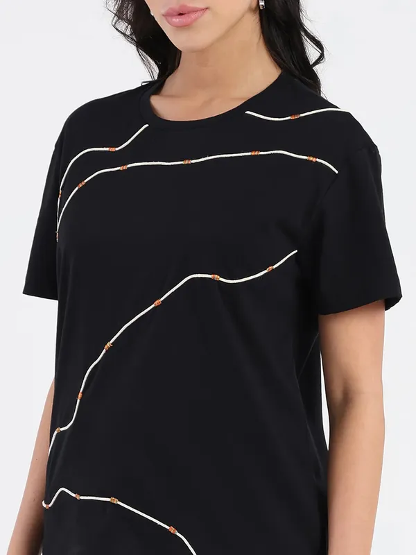 MADAME black cotton t-shirt with thread work