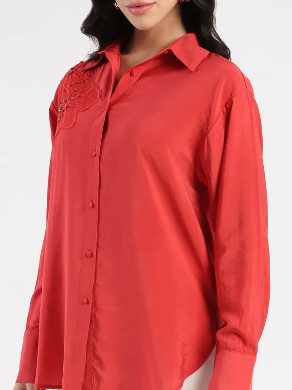 MADAME red linen shirt for women