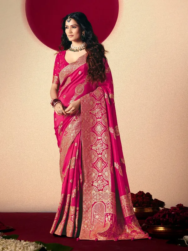 Magenta  dola silk zari weaving saree