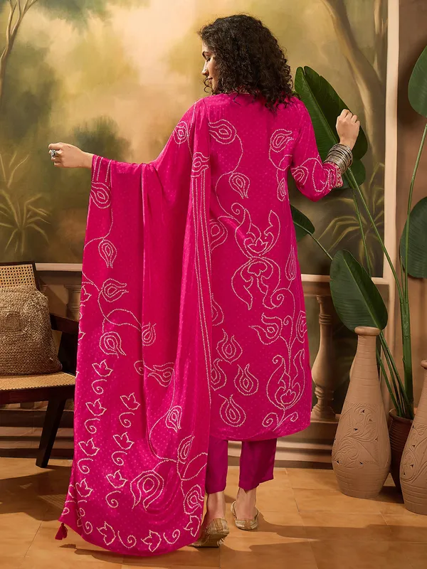 Magenta printed silk kurti set with resham work