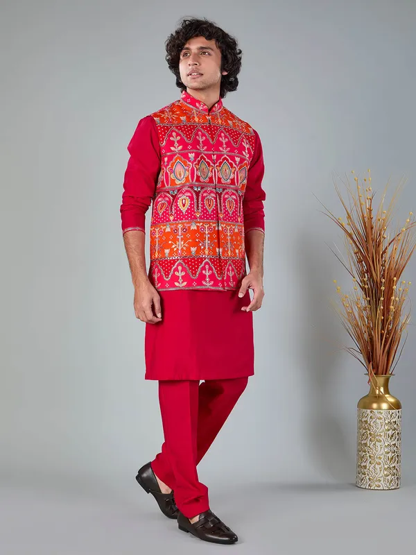Magenta printed silk and viscose resham work waistcoat set