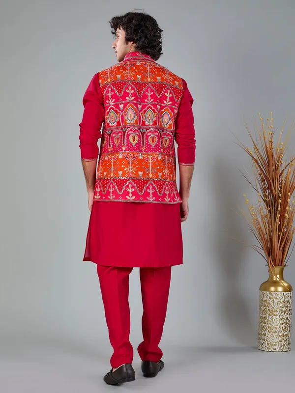 Magenta printed silk and viscose resham work waistcoat set