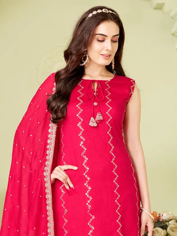 Magenta silk salwar suit in straight cut
