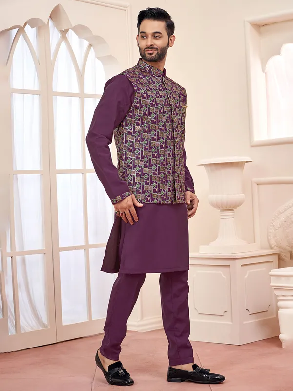 Magnificent dark purple waistcoat set for men