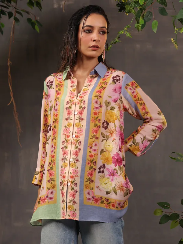 Magnificent peach printed top in cotton silk