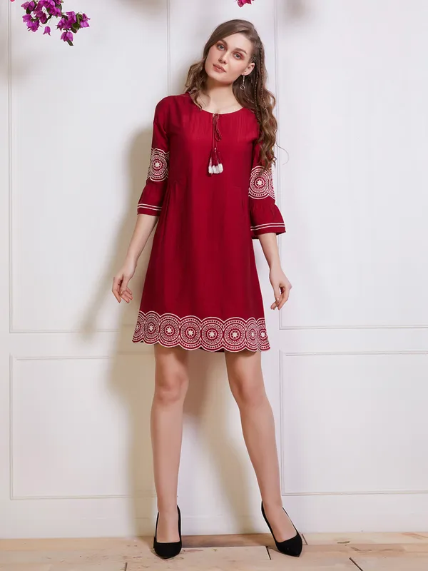 Maroon cotton casual top with drawstring