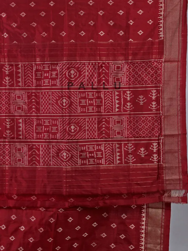 Maroon cotton silk printed saree with zari weaving