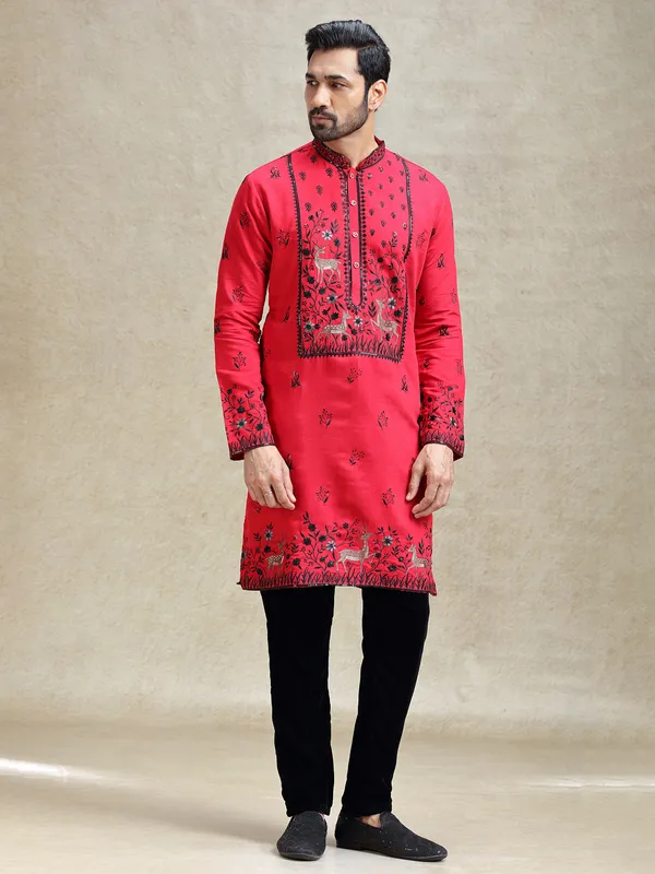 Maroon elegant embroideried kurta pajama set