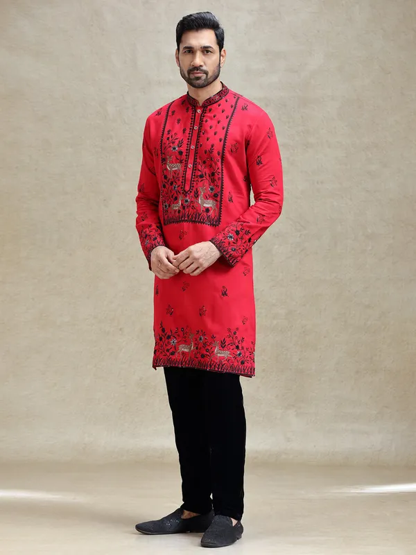 Maroon elegant embroideried kurta pajama set