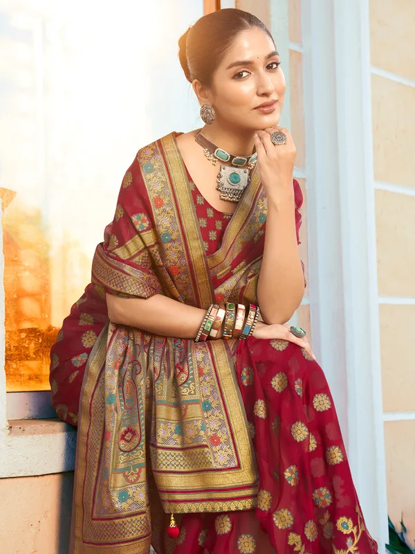 Maroon georgette saree for festival wear