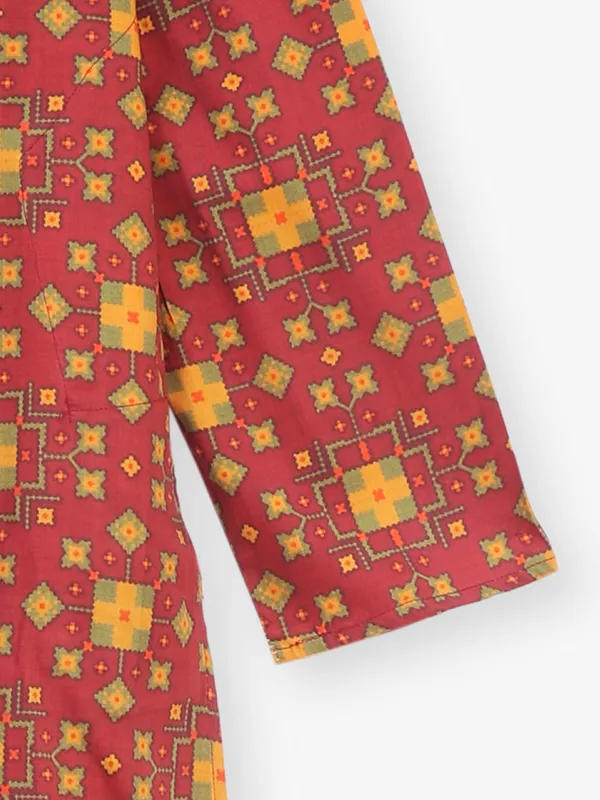 Maroon printed cotton kurta set for boys