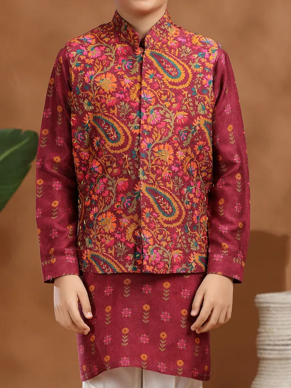 Maroon raw silk printed waistcoat set for boys