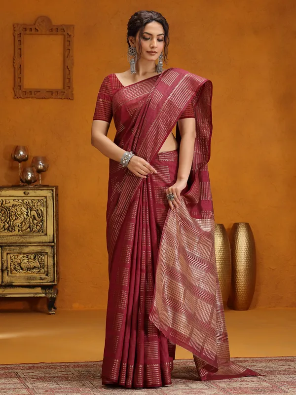 Maroon saree wedding wear in silk