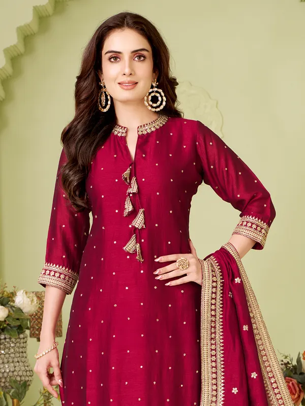 Maroon silk salwar suit in straight cut